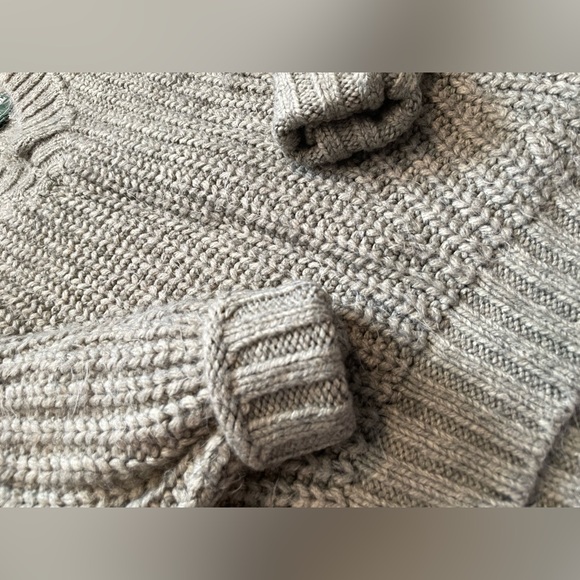 American Eagle Green Knit Sweater - Picture 5 of 8